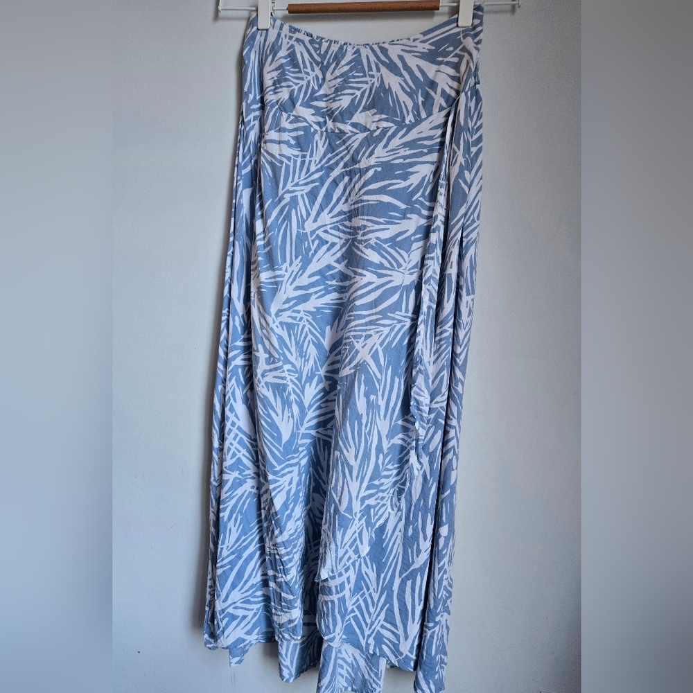 JAPNA Blue and White Foliage Patterned 💯 Rayon Faux Wrap Maxi Skirt